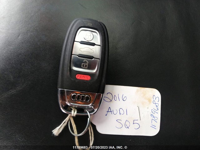 WA1CCAFP0GA028037 Audi SQ5