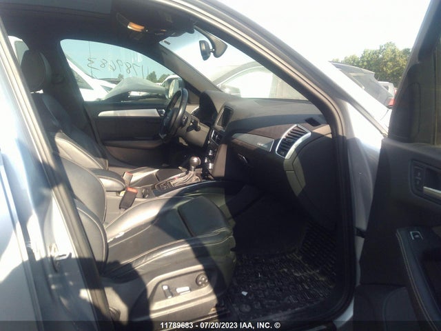 WA1CCAFP0GA028037 Audi SQ5