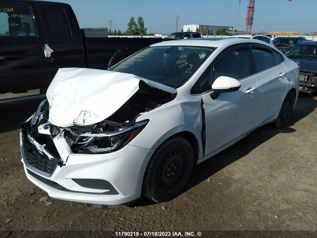 Chevrolet CRUZE LT 2018 1G1BE5SM1J7189329 Image 2