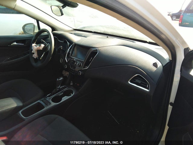 Chevrolet CRUZE LT 2018 1G1BE5SM1J7189329 Image 5