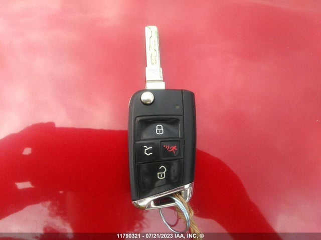 3VW017AU4HM533479 Volkswagen Golf Sportwagen S