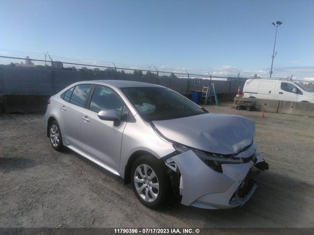 Toyota COROLLA LE 2021 5YFBPMBE8MP250134 головне зображення
