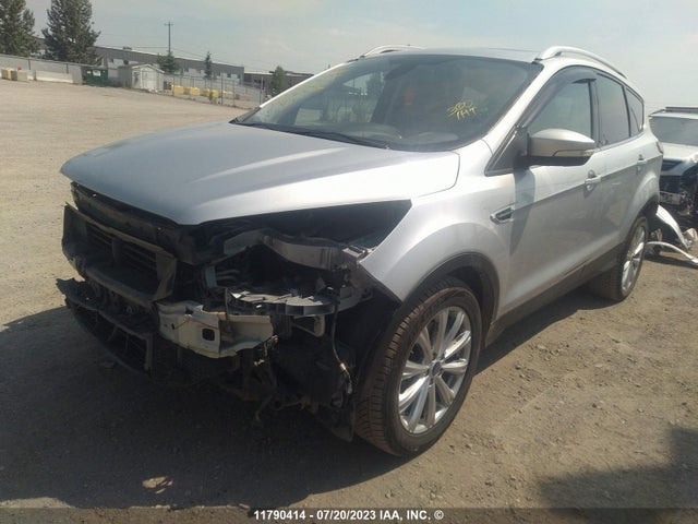 Ford Escape Titanium 2017 1FMCU9J9XHUD21627 Image 2