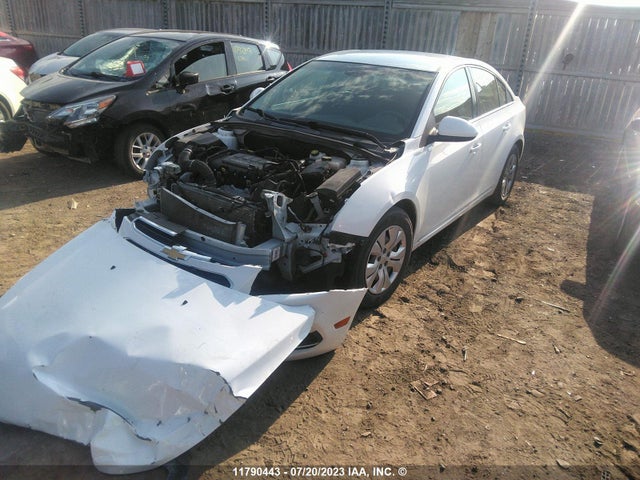 Chevrolet CRUZE LT 2015 1G1PC5SB0F7289729 Image 2
