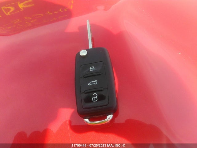 3VW2K7AJ6FM208535 Volkswagen JETTA S