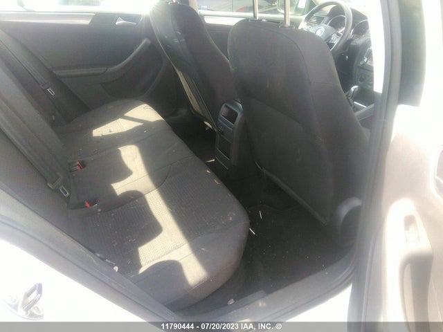 3VW2K7AJ6FM208535 Volkswagen JETTA S