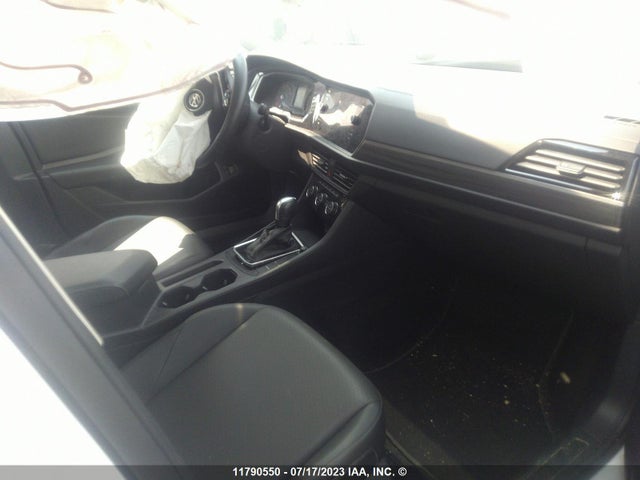 3VWE57BU6MM052880 Volkswagen JETTA SEL