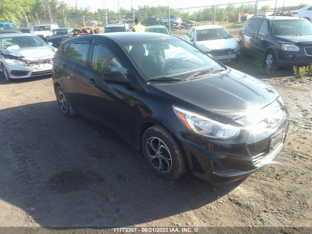 2016 KMHCT5AE6GU239613 zdjęcie główne