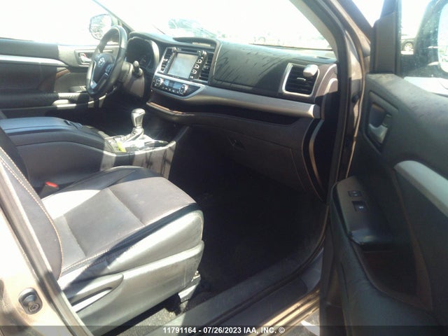 Toyota Highlander Xle 2016 5TDJKRFH6GS233341 Image 5