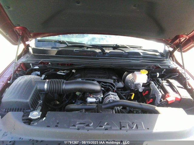 1C6SRFJT8NN211863 RAM 1500 Laramie