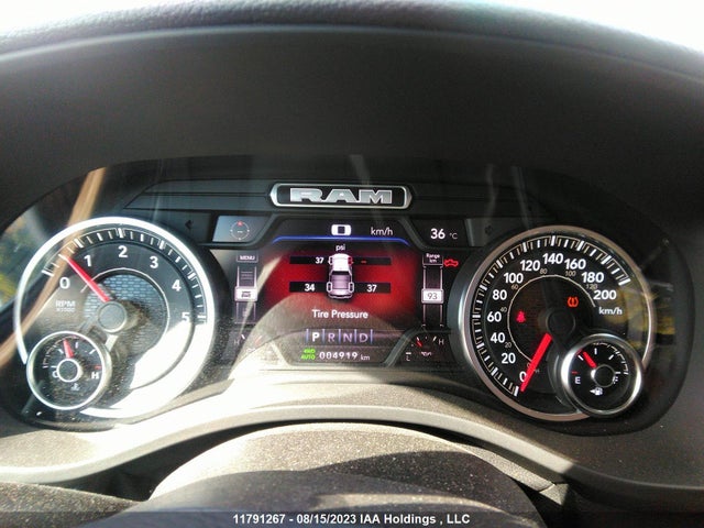 1C6SRFJT8NN211863 RAM 1500 Laramie