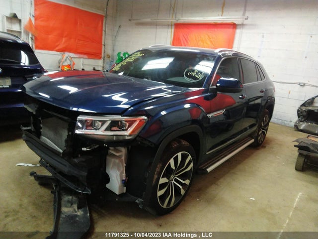 1V2FE2CA7MC230701 Volkswagen Atlas Cross Sport Se