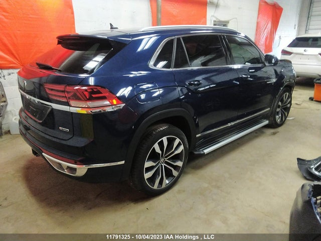 1V2FE2CA7MC230701 Volkswagen Atlas Cross Sport Se