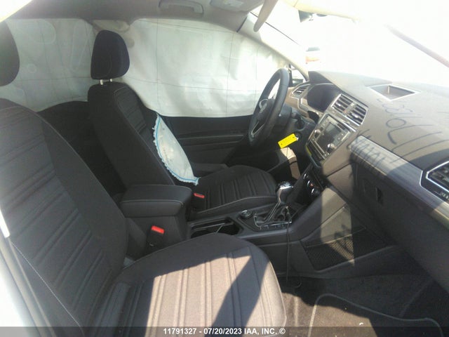 3VVFB7AX8PM021714 Volkswagen TIGUAN S