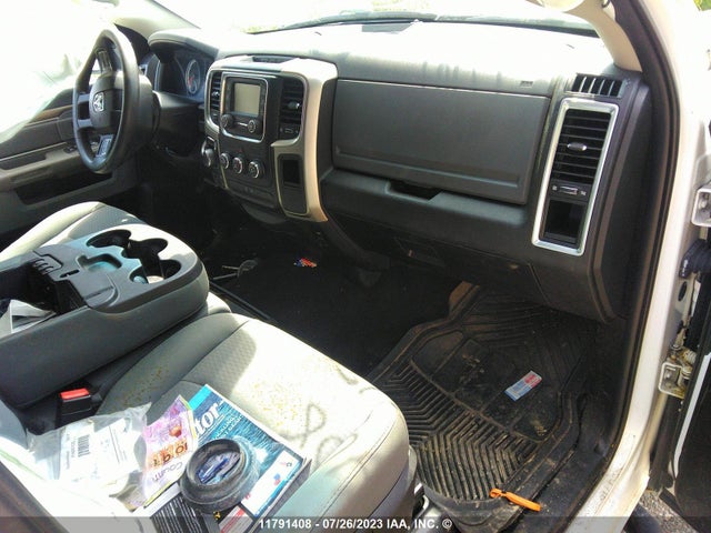 1C6RR7TT1KS511453 RAM 1500 Classic Slt