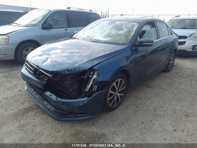 3VWD67AJ2GM398686 Volkswagen JETTA SE