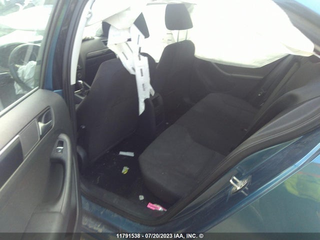 3VWD67AJ2GM398686 Volkswagen JETTA SE