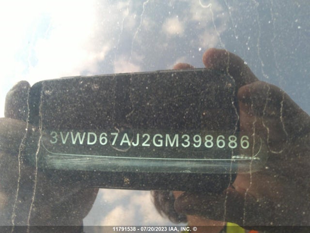 3VWD67AJ2GM398686 Volkswagen JETTA SE