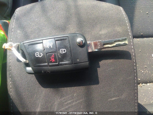 3VW117AU1FM055197 Volkswagen GOLF