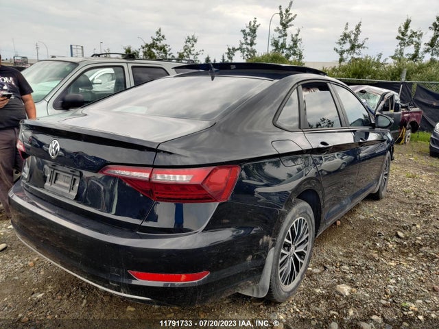 3VWEB7BU9LM013644 Volkswagen JETTA SEL