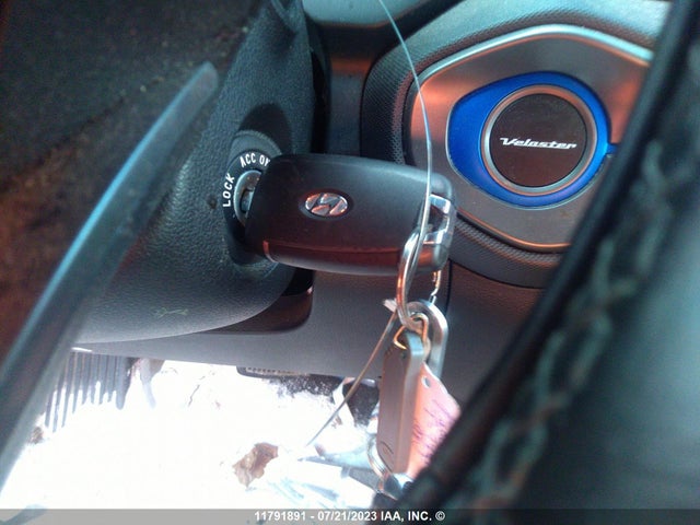 Hyundai Veloster Premium 2020 KMHTG6AF0LU023351 Image 11