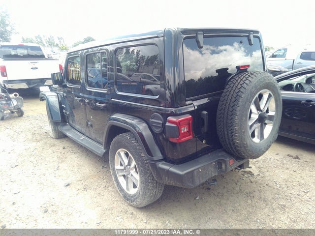 1C4HJXEG1KW548801 Jeep Wrangler Unlimited Sahara