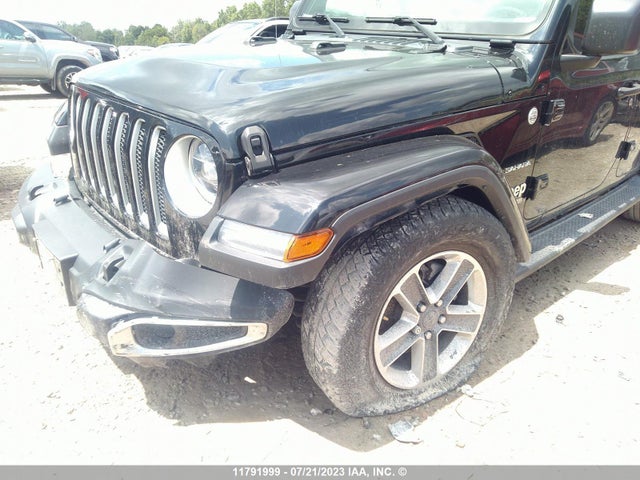 1C4HJXEG1KW548801 Jeep Wrangler Unlimited Sahara