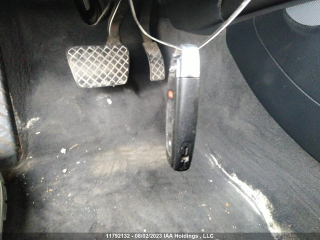 WAUFFCFL2EN017207 Audi A4 Premium Plus