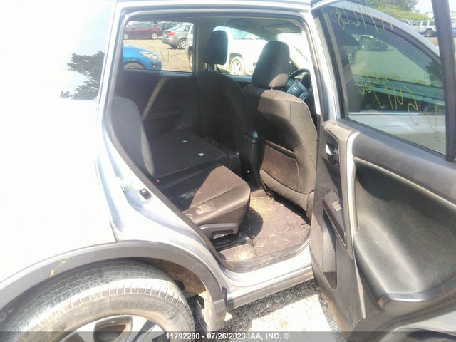 Toyota RAV4 LE 2017 2T3BFREV4HW547568 Image 8