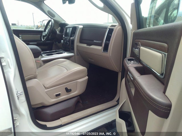 1C6RR7NT3HS779197 RAM 1500 Laramie