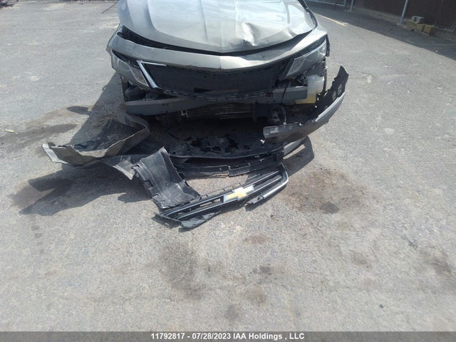 Chevrolet IMPALA LT 2017 2G1105SA5H9135993 Image 12