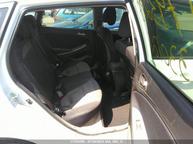 Hyundai ACCENT SE 2017 KMHCT5AE0HU330121 Image 8