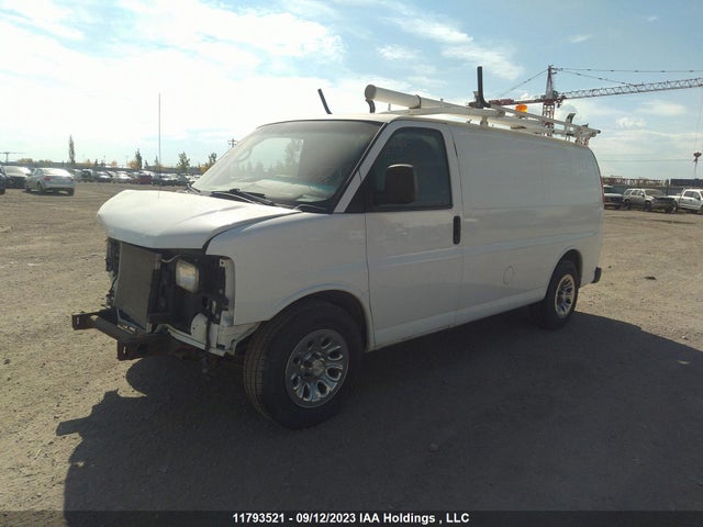 Chevrolet Express G1500 2014 1GCSHAF49E1177665 Image 2