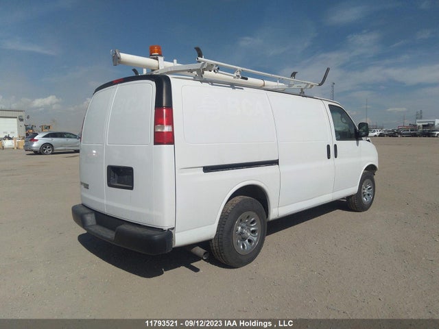 Chevrolet Express G1500 2014 1GCSHAF49E1177665 Image 4