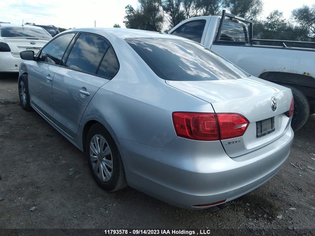 3VW2K7AJ1EM256104 Volkswagen JETTA S