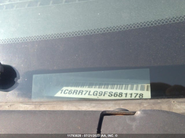 1C6RR7LG9FS681178 RAM 1500 Slt