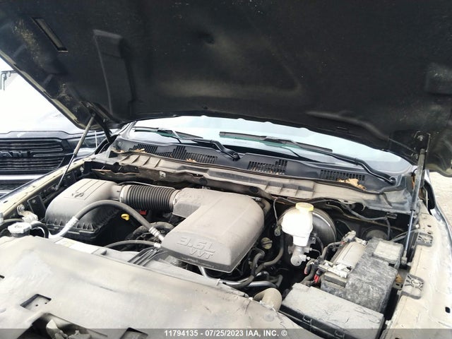 1C6RR7FG8KS688855 RAM 1500 Classic Tradesman