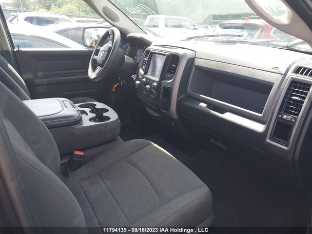 1C6RR7FG8KS688855 RAM 1500 Classic Tradesman