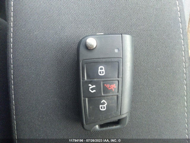 3VV0B7AX0KM165613 Volkswagen TIGUAN S