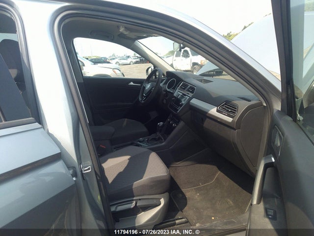 3VV0B7AX0KM165613 Volkswagen TIGUAN S