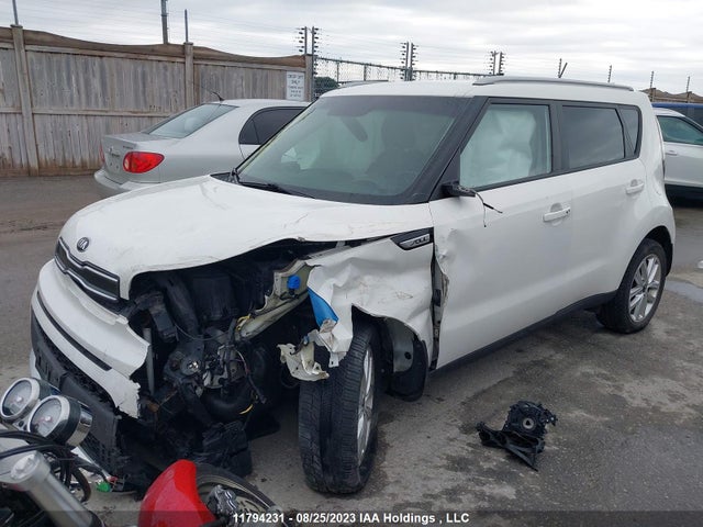 KIA SOUL + 2018 KNDJP3A54J7524143 Image 2