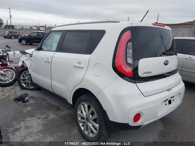 KIA SOUL + 2018 KNDJP3A54J7524143 Image 3