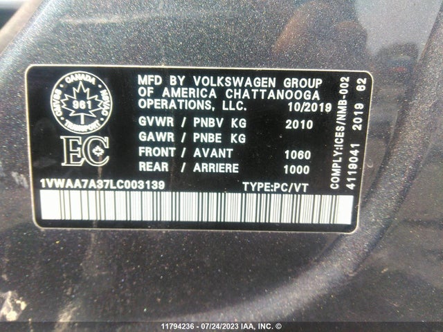1VWAA7A37LC003139 Volkswagen PASSAT S