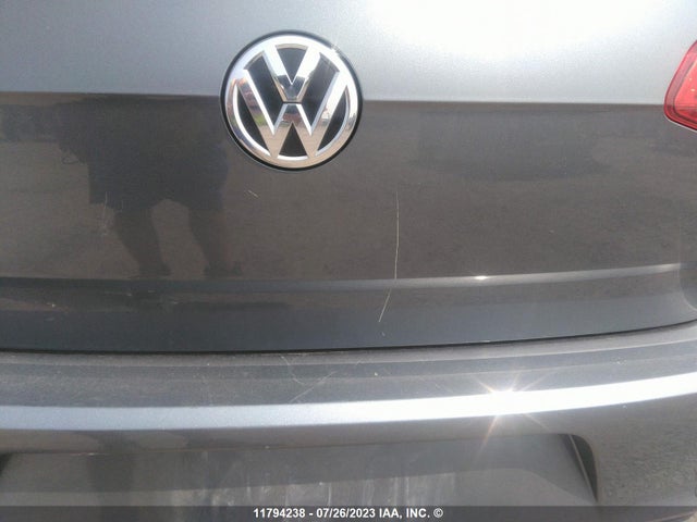 3VW217AU6HM048771 Volkswagen Golf S/wolfsburg/se/sel