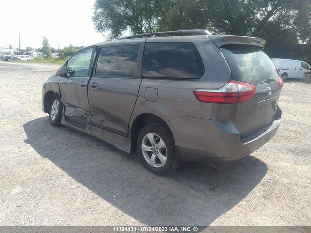Toyota SIENNA LE 2020 5TDKZ3DC9LS053270 Image 4