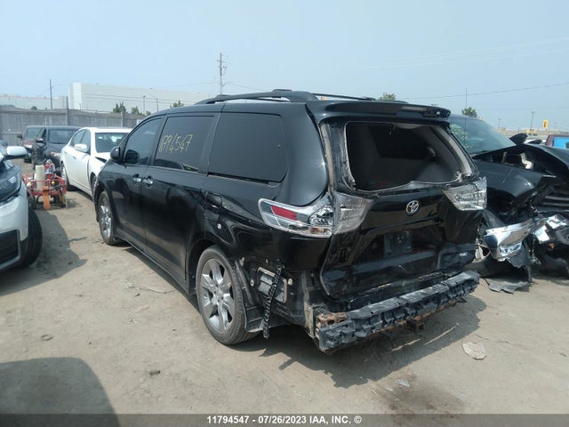 Toyota Sienna Sport 2014 5TDXK3DC1ES475949 Image 3