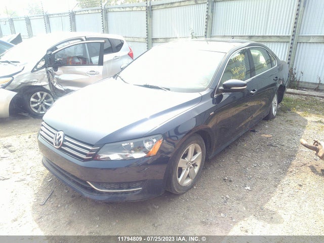 1VWBS7A30EC104298 Volkswagen PASSAT SE