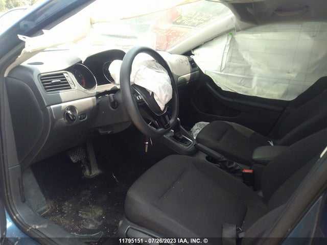 3VW2K7AJ0FM265720 Volkswagen JETTA S