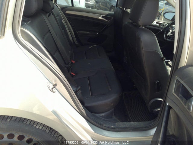 3VW017AU6HM520197 Volkswagen Golf Sportwagen S