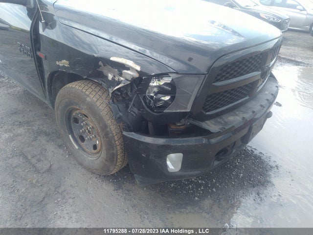 1C6RR7LM7JS287872 RAM 1500 Slt